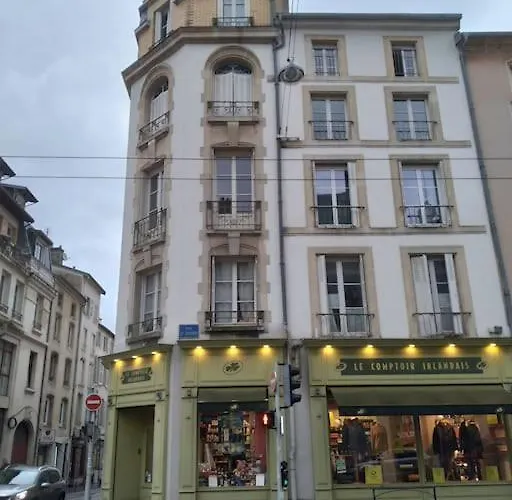 Cosy And Calm In The Center Of